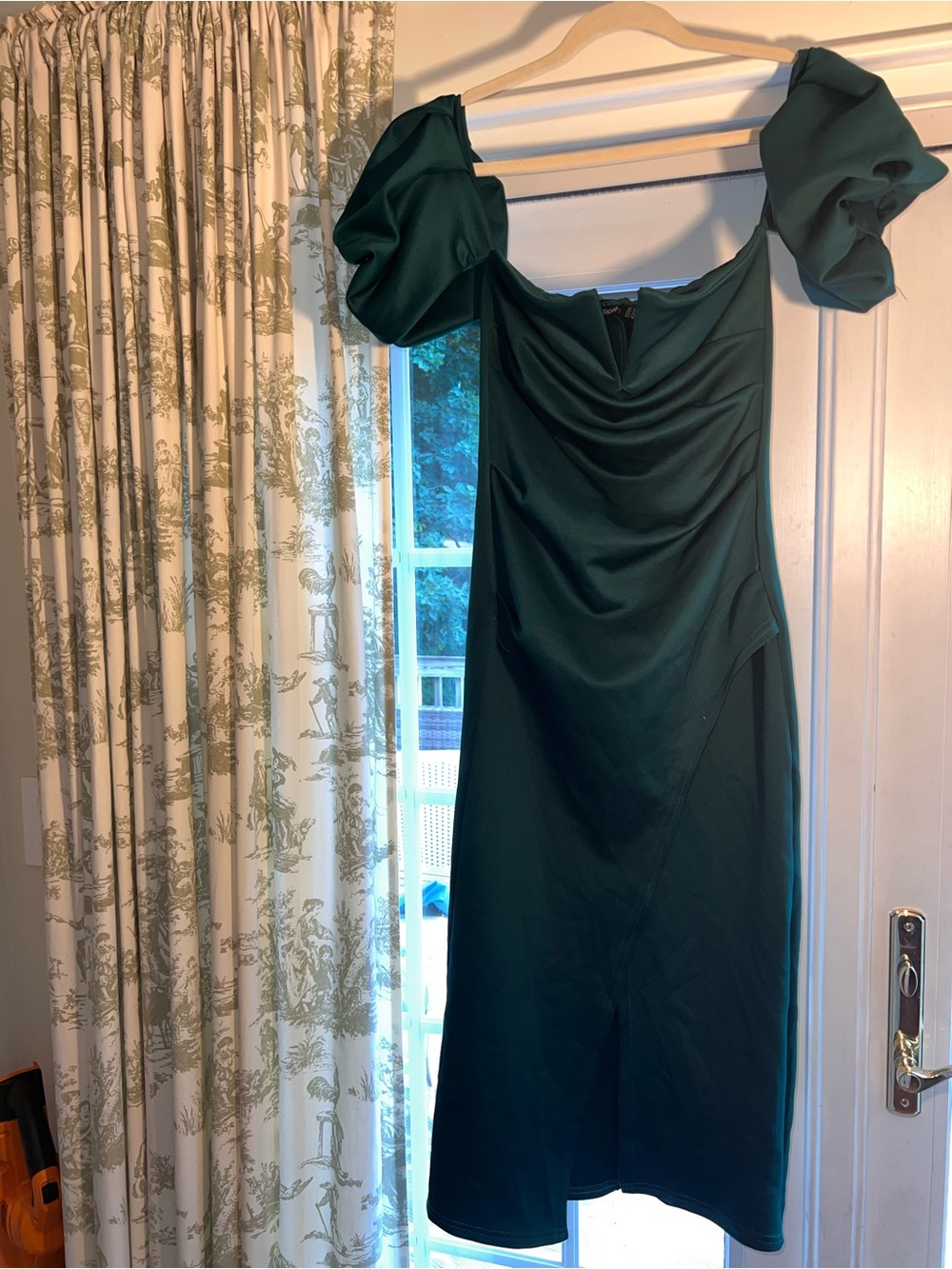 Lipsy Emerald Green Puff-Sleeve Midi Dress